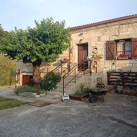 בית נופש La Antigua Escuela Bajo La Tesla *