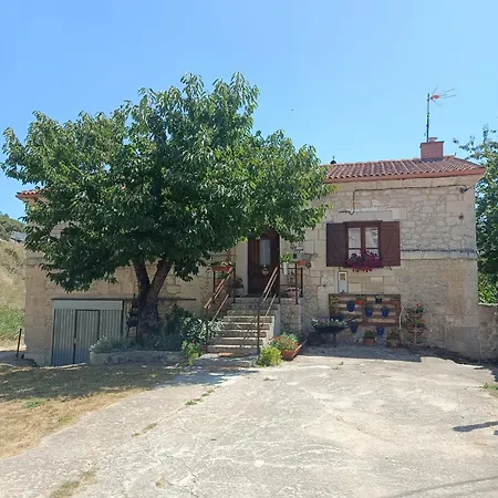 בית נופש La Antigua Escuela Bajo La Tesla