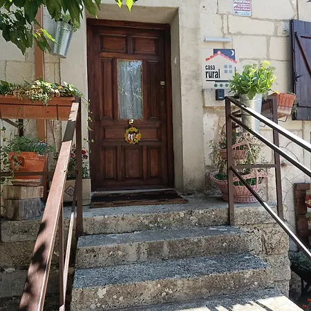 La Antigua Escuela Bajo La Tesla בית נופש