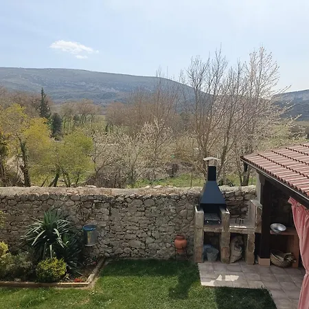בית נופש La Antigua Escuela Bajo La Tesla Incinillas