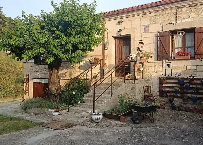 בית נופש La Antigua Escuela Bajo La Tesla *